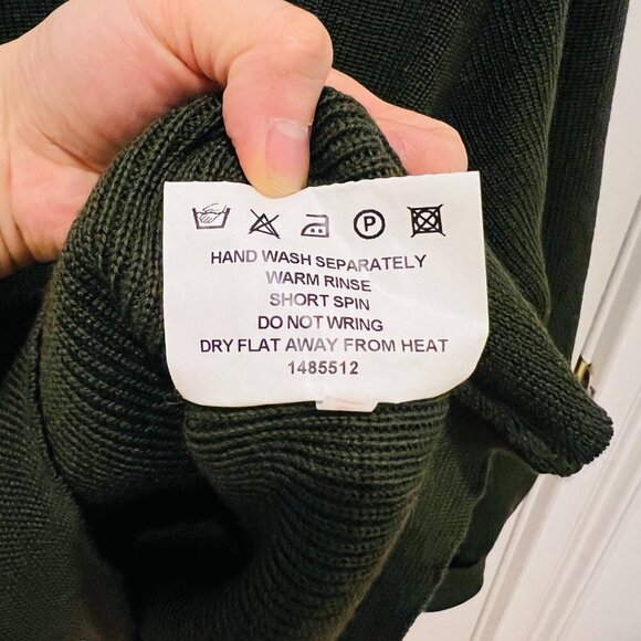 Barbour 100% Wool Suede leather Shoulder & Elbow Patch Gun Sweater Size Medium - Picture 11 of 16